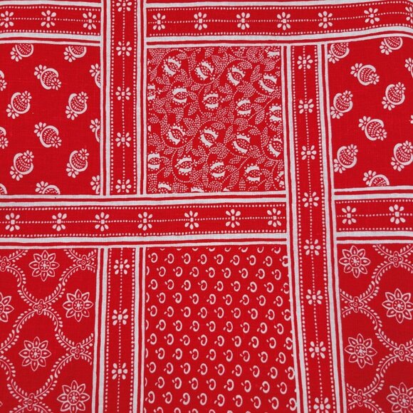 Concord Fabrics Inc Red and White Panels Cotton Fabric 3 Yards 44" Wide - Picture 1 of 5
